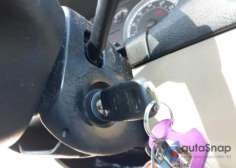 2004 Volkswagen Jetta Gls 2.0L z USA, uszkodzony, nr VIN 3VWSK69M64M013217